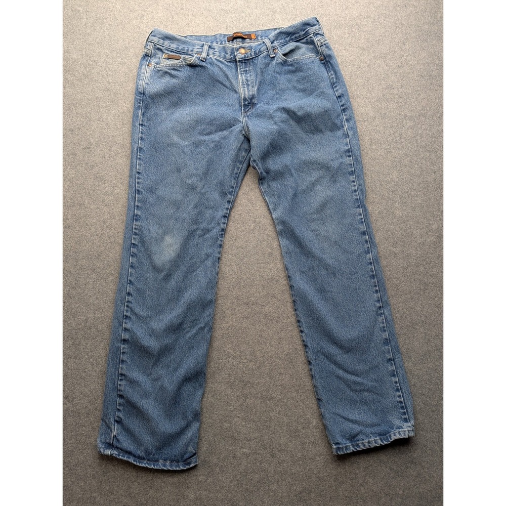 Wrangler Mens Blue Denim Jeans Size 40x33 Relaxed Fit Straight Leg Classic Work